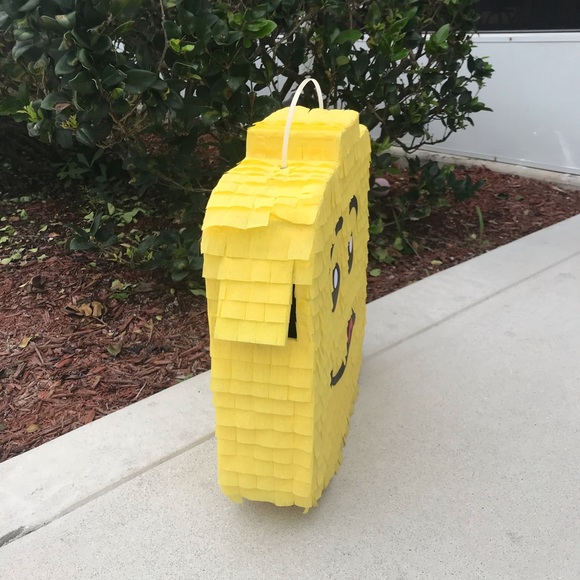 LEGO Piñata - Picture 4 of 4
